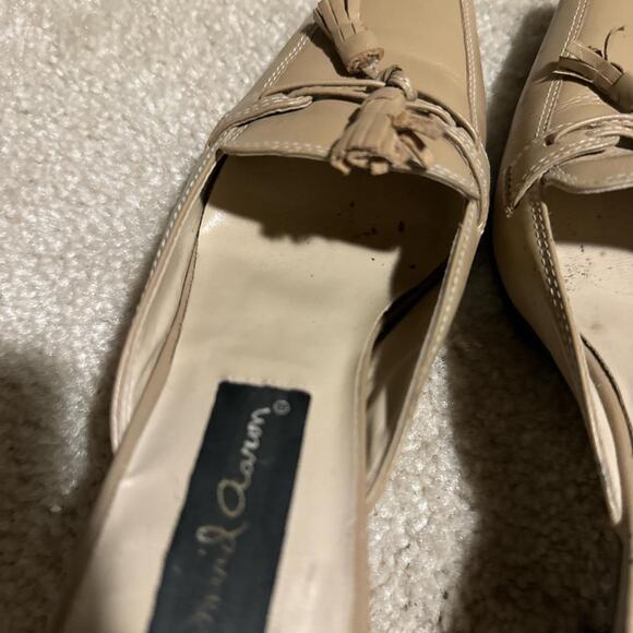 Tan leather kitten heel mules 5.5 - Picture 5 of 8